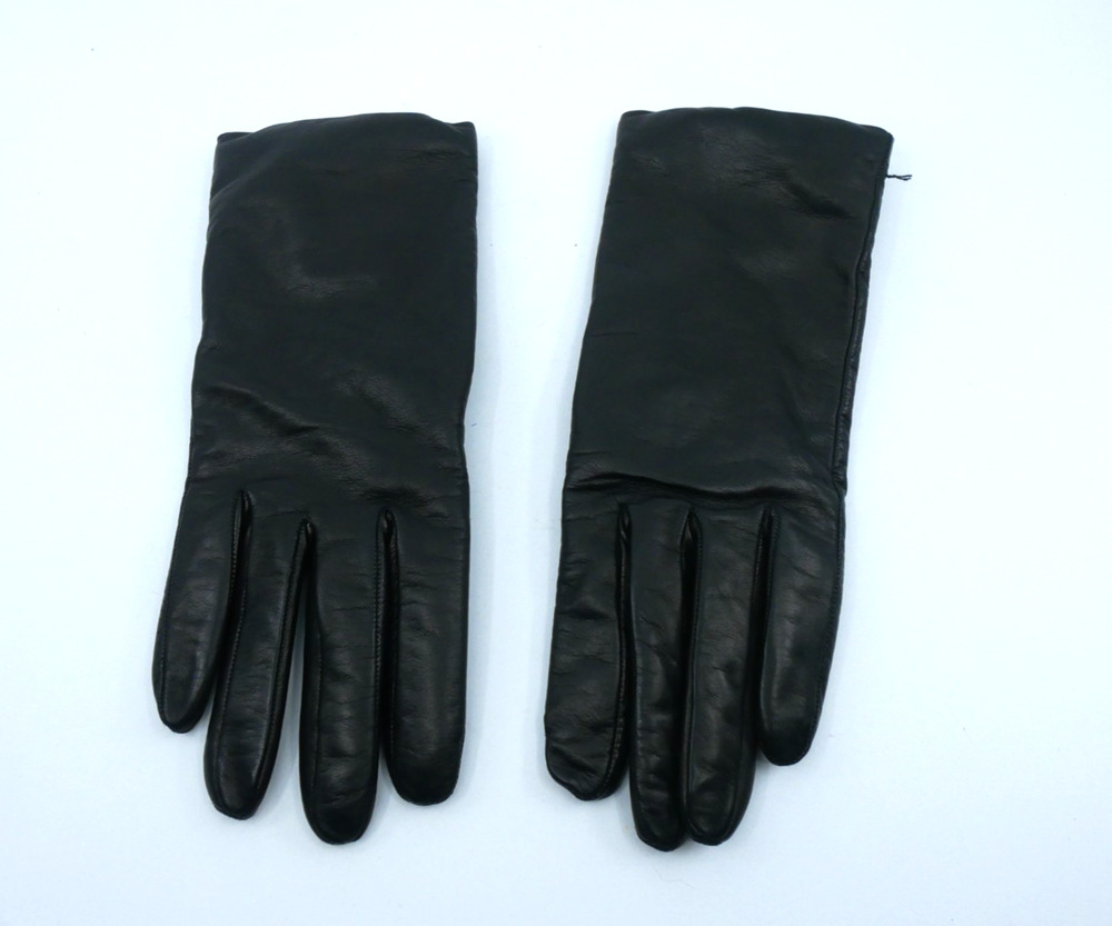 Vtg Women's Size 8 Black Cashmere Lined Leather Gloves